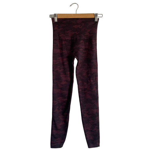 Spanx Red Camo Seamless Leggings - Picture 2 of 5
